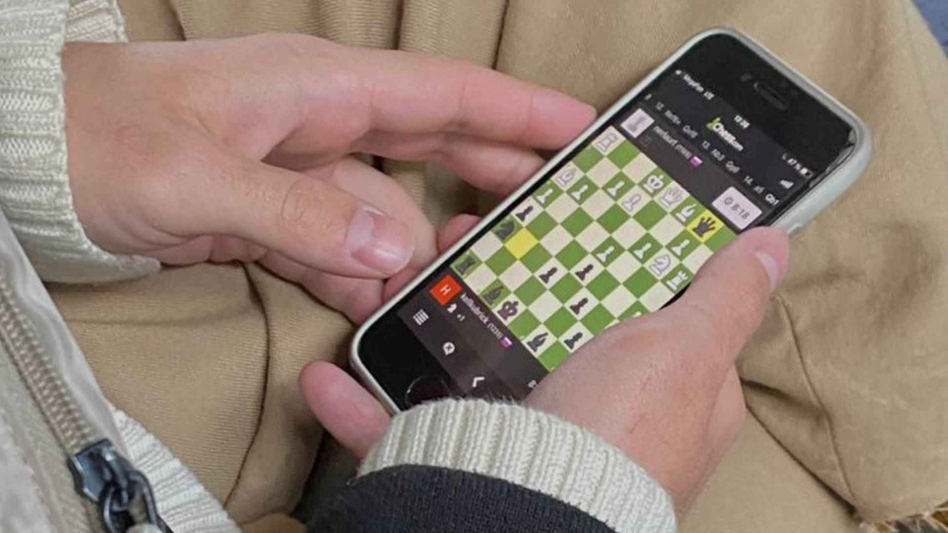 How Random Outcomes Keep Wheel Games Unpredictable